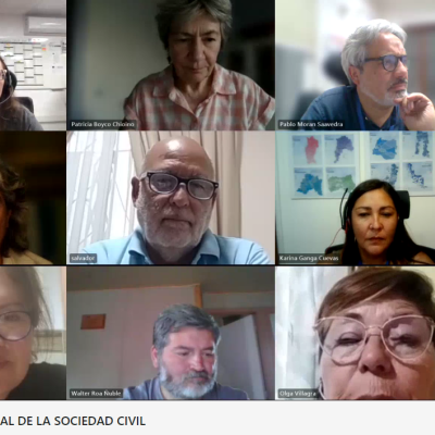 Personas en una reunión en línea